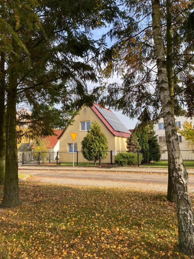 Dom Na Zachodzie Vila Szczecinek Exterior foto